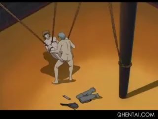 Hentai bata babae sa malaki suso makakakuha ng kanya pamamasa puke smashed sa ropes